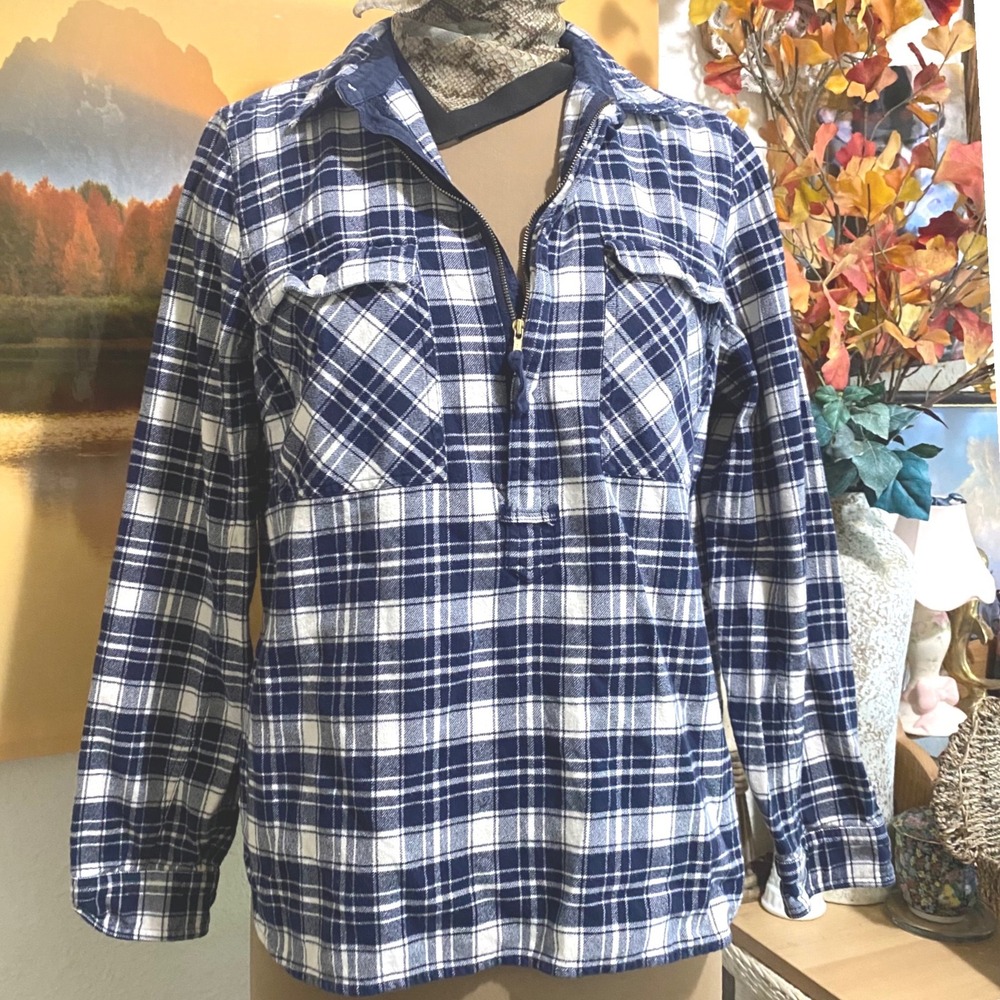 J. Crew Flannel Pullover Top Preppy gorpcore cowgirl Women M Navy White Plaid